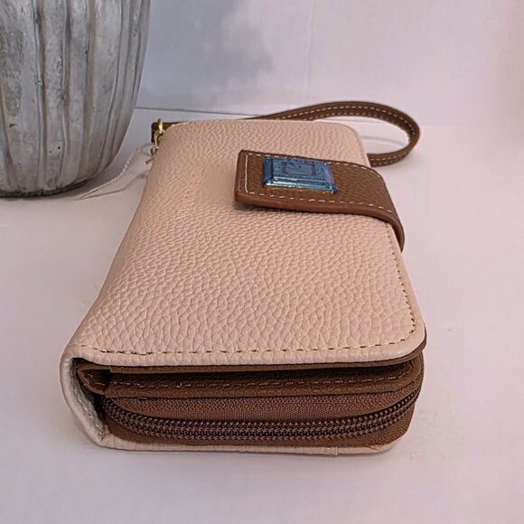 Stone Mountain Blush and Tan Leather Wallet - Picture 4 of 12